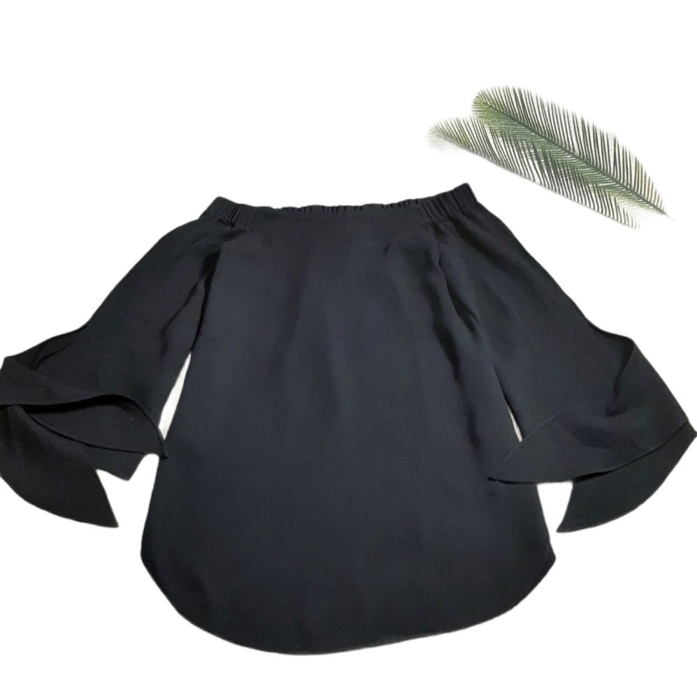*Club Monaco‎ Black Off The Shoulder Sophia Top